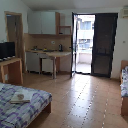 Apartments Mare Budva Eksteriør bilde