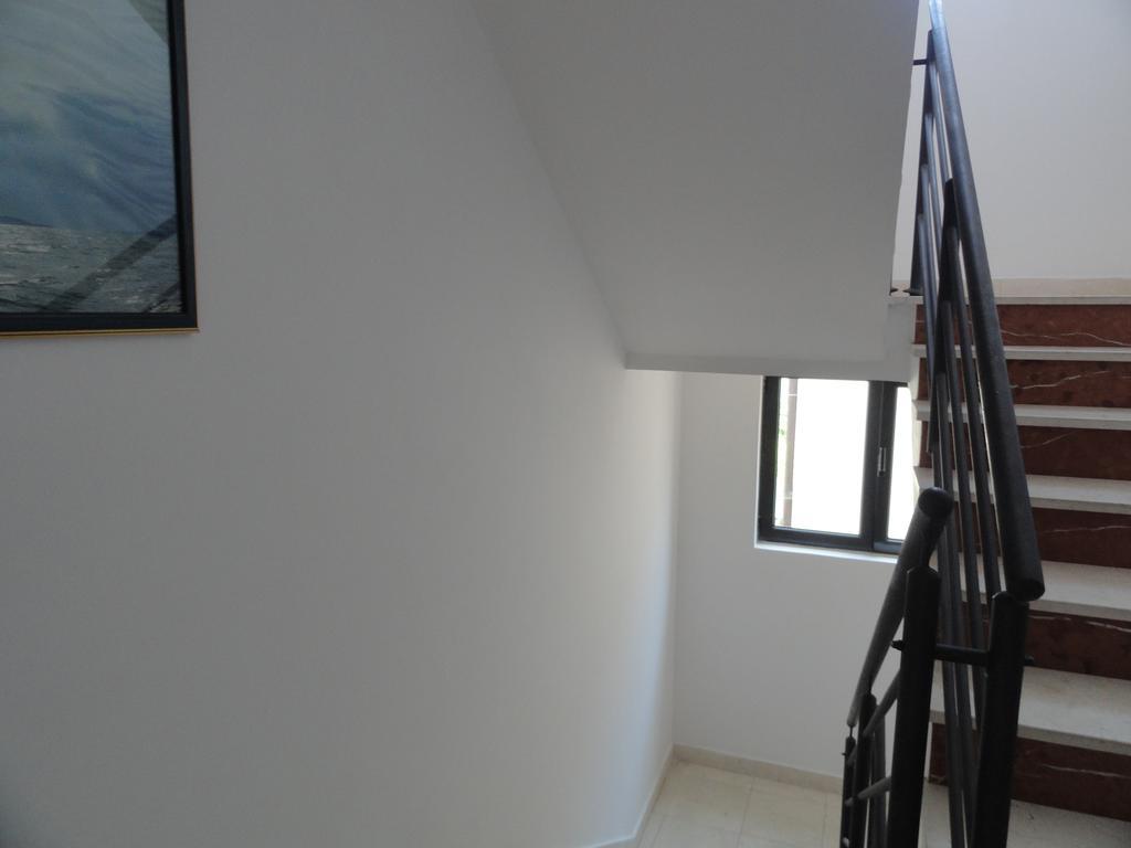 Apartments Mare Budva Eksteriør bilde