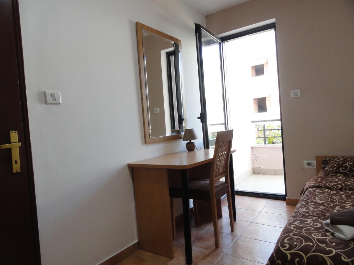 Apartments Mare Budva Eksteriør bilde