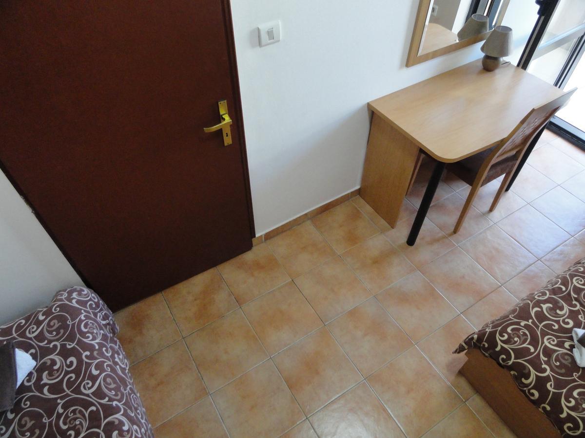 Apartments Mare Budva Rom bilde