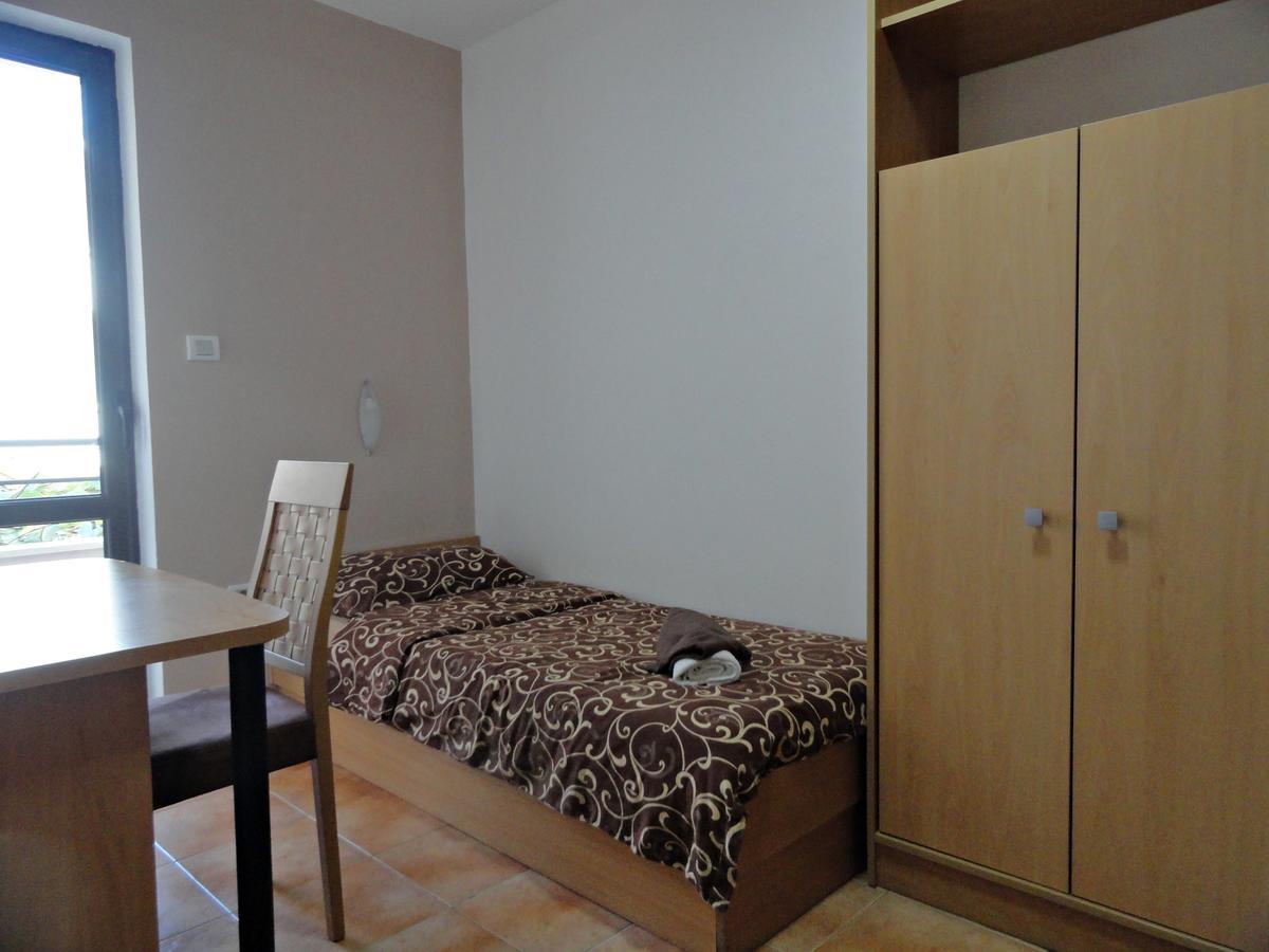 Apartments Mare Budva Rom bilde