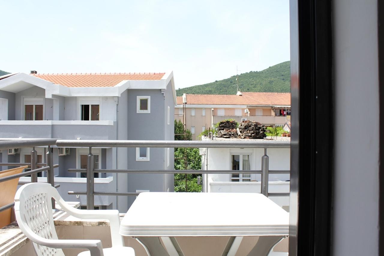 Apartments Mare Budva Rom bilde