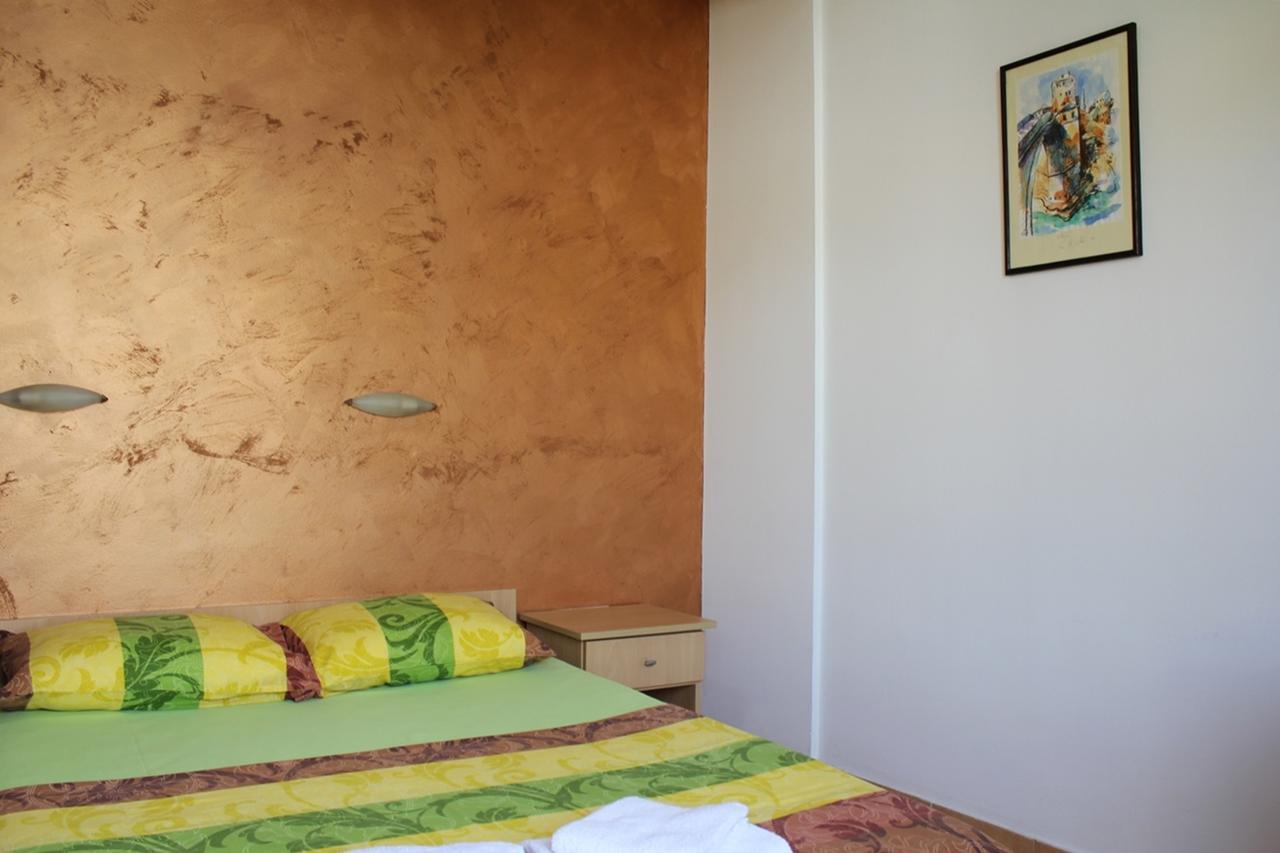 Apartments Mare Budva Rom bilde