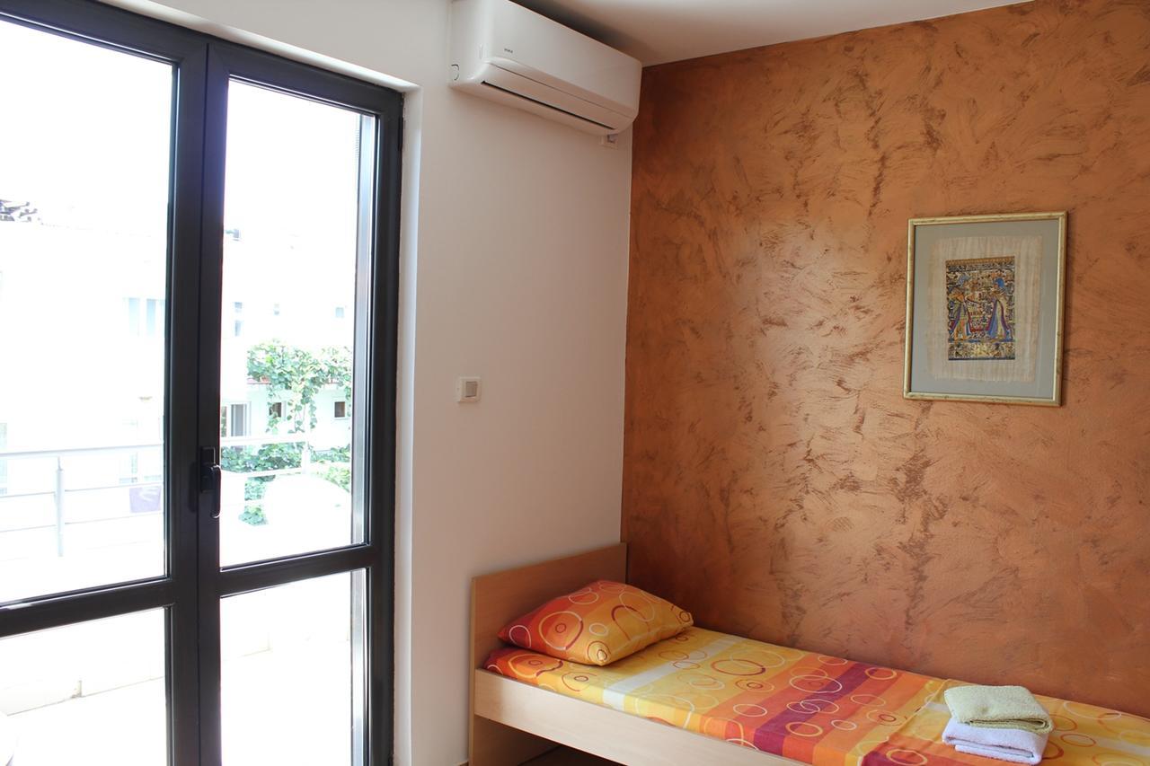 Apartments Mare Budva Rom bilde